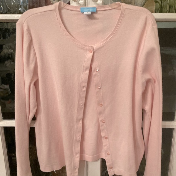 Cardigan - Picture 1 of 1